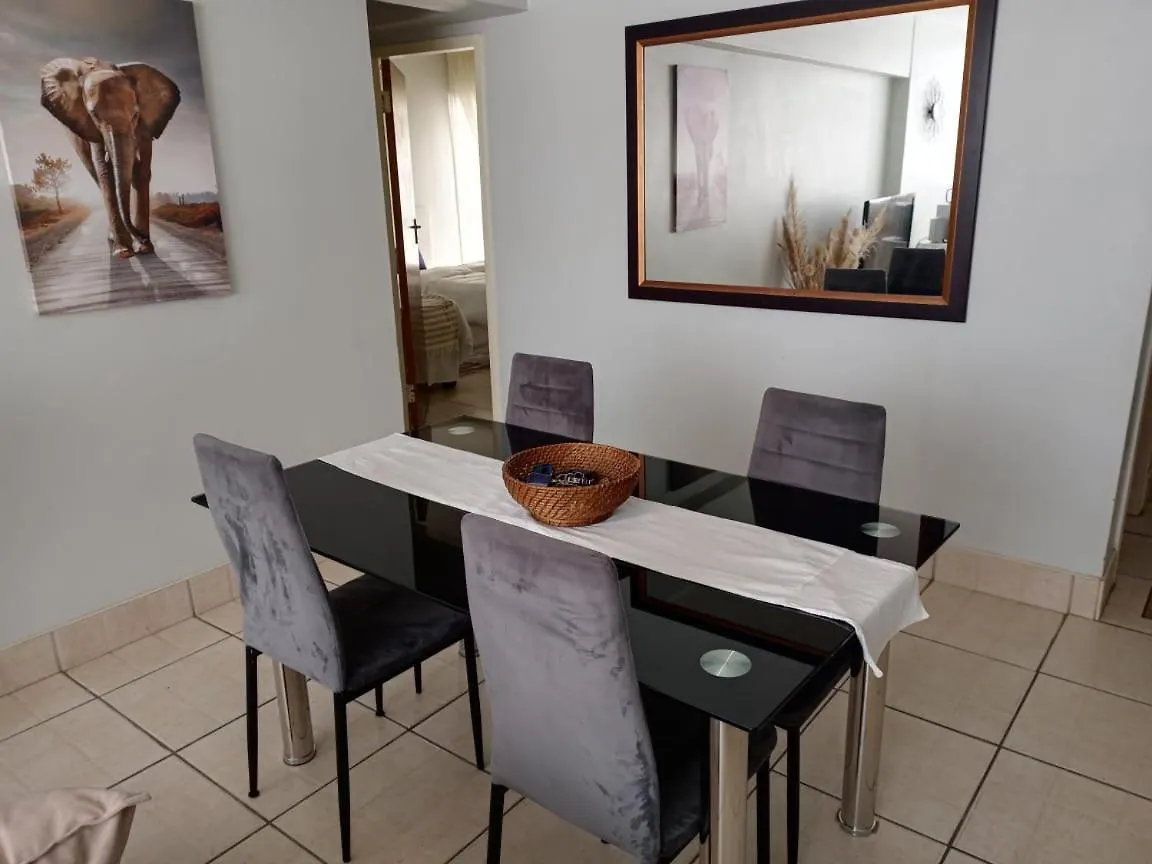 Apartment Malibu On Beach Road Port Elizabeth