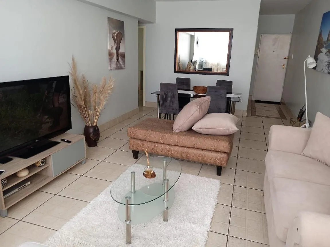Malibu On Beach Road Port Elizabeth Apartment